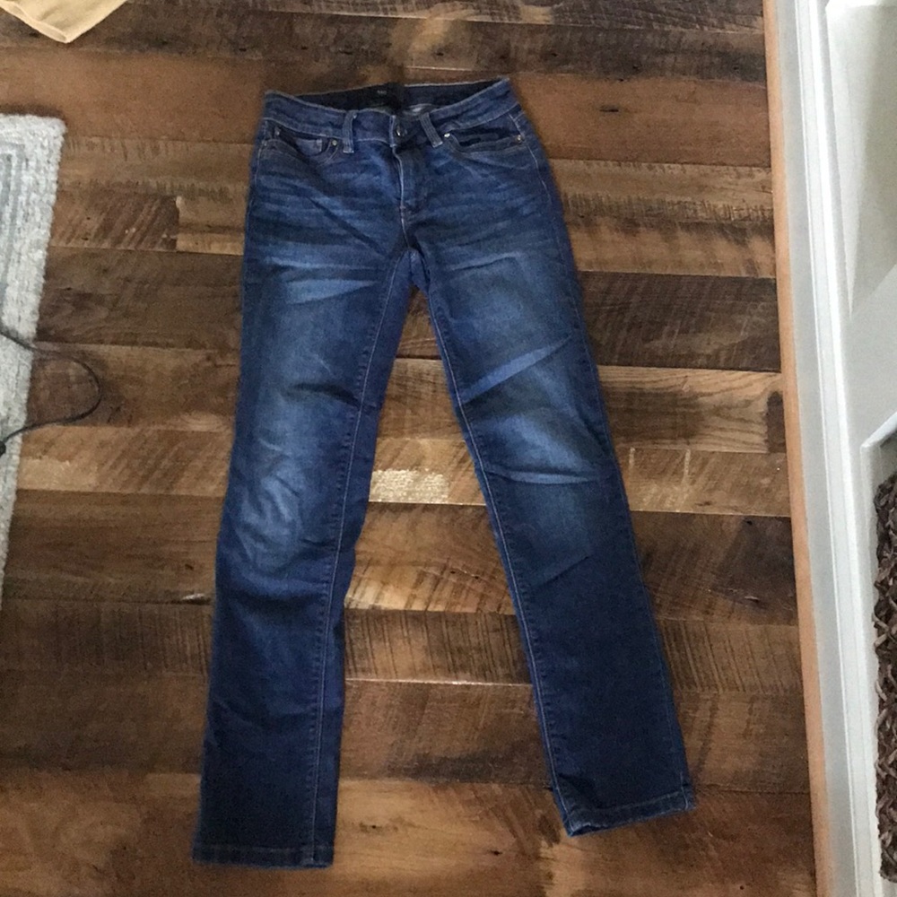 White House black market straight jeans